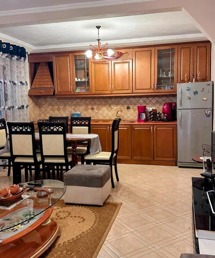 Arzo Apartments Μπεράτ 0*,